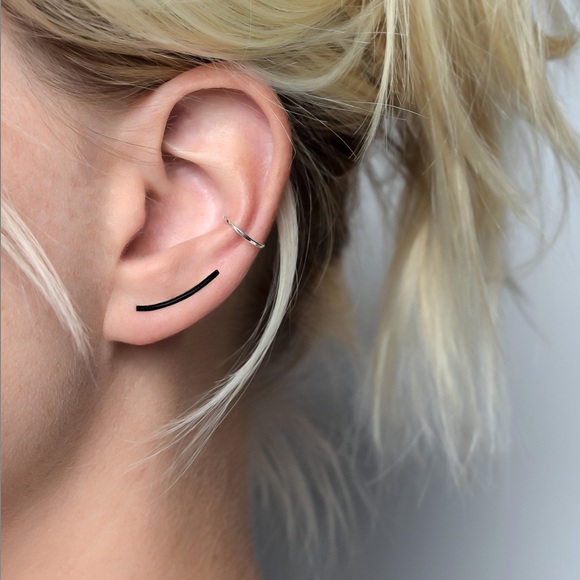 3/$30 - Black Ear Wire Crawlers No Backs Needed - Picture 4 of 8